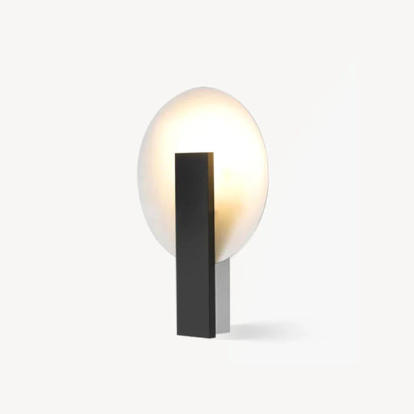 Close-up of Orbe black table lamp's design